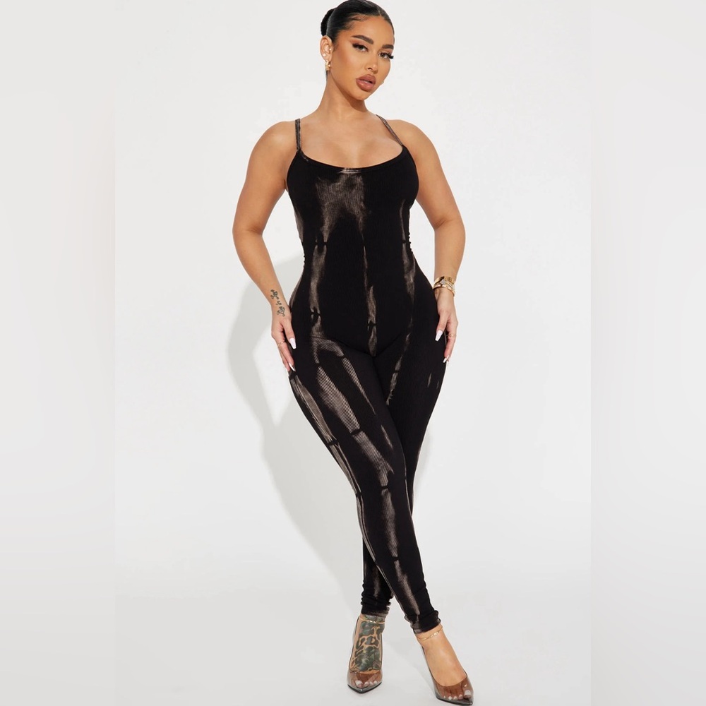 Fashion Nova Tie Jumpsuit